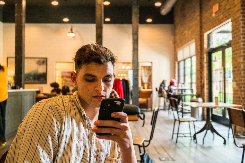 Man smartphone